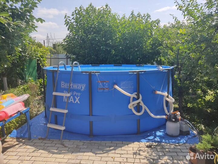 Бассейн каркасный (Новый)