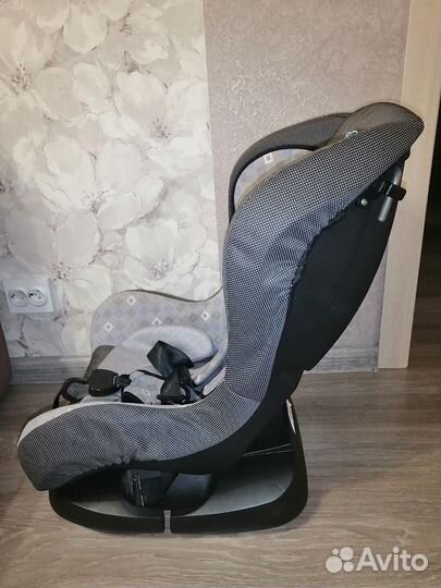 Автомобильное кресло 0-18 кг
