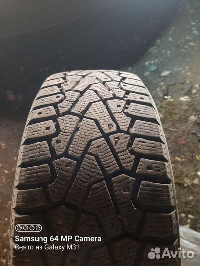 Pirelli Ice Zero 215/55 R18