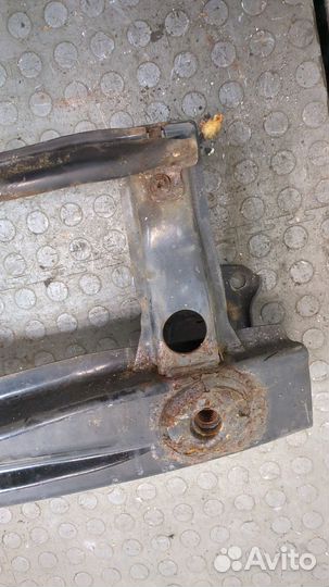 Усилитель бампера передний Volkswagen Caddy