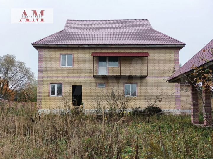 Дом 298,6 м² на участке 14,2 сот.