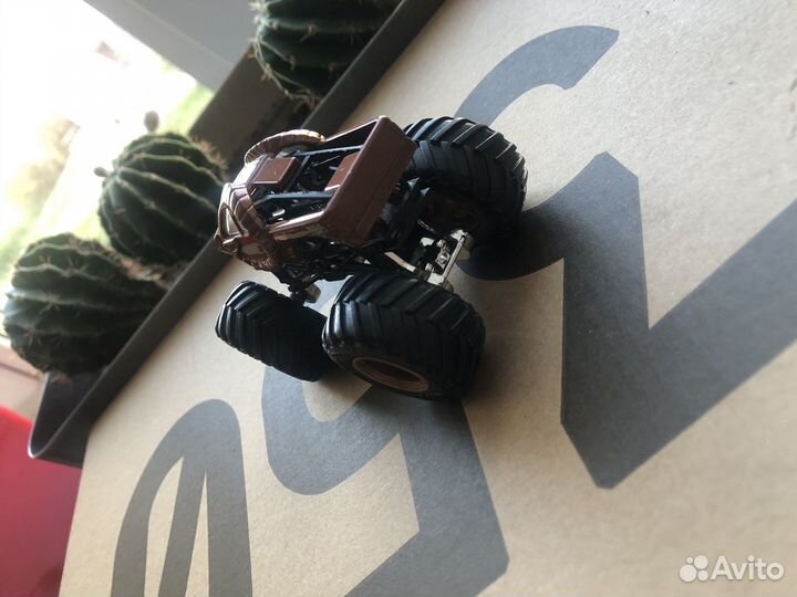 Моделька Hot Whells Moster Jam