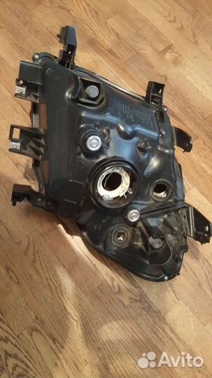 Ford ranger 3, t6 фара правая/левая/ оригинал