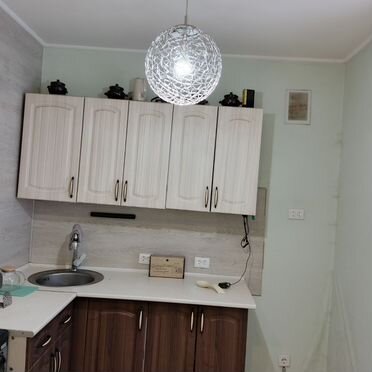 2-к. квартира, 51 м², 1/3 эт.