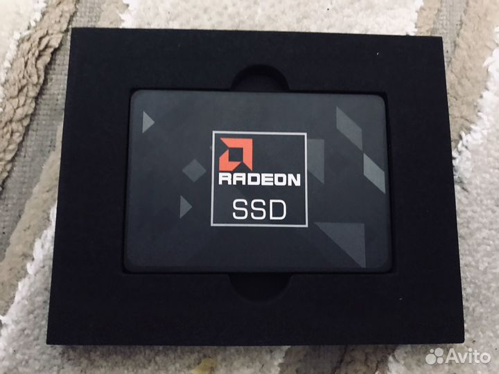 Ssd 256gb AMD radeon r5 series