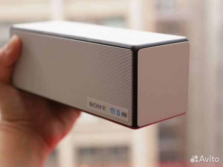 Портативная Bluetooth акустика Sony SRS-X33 20 Вт