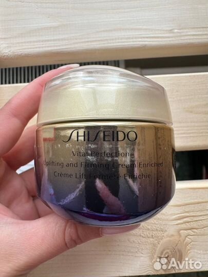 Крем для лица shiseido