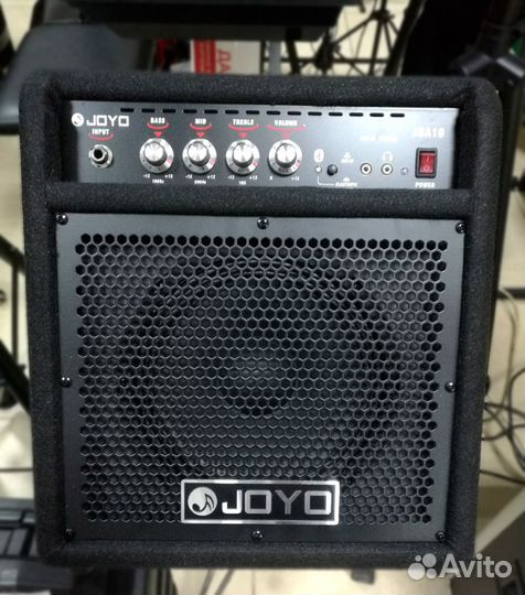 Комбоусилитель для бас-гитары Joyo JBA10
