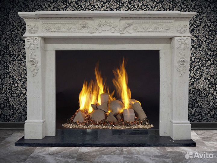 Камин из белого мрамора