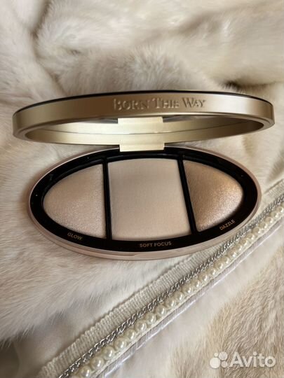 Too faced хайлайтер