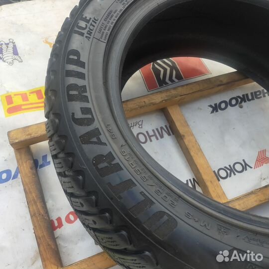 Goodyear Ultragrip Ice Arctic 205/55 R16