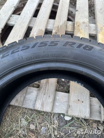 Pirelli Scorpion Ice Zero 2 225/55 R18