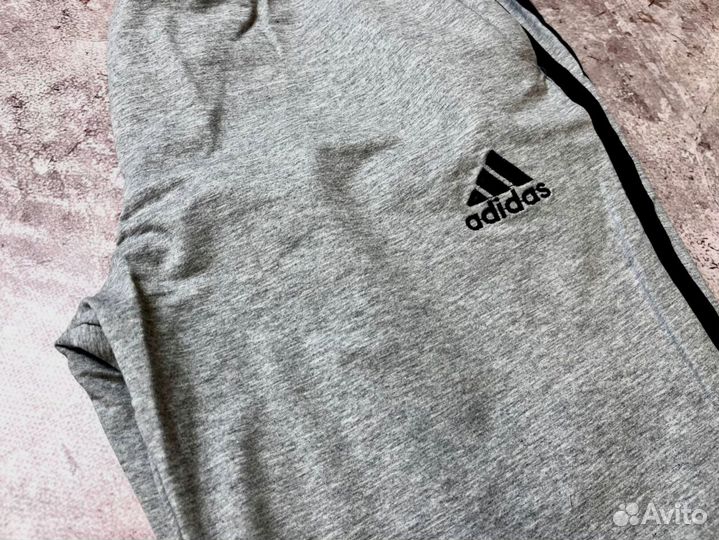 Спортивные костюмы Adidas