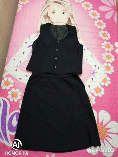 Школьный костюм