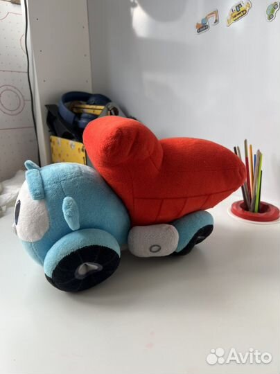 Грузовичок лева