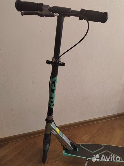 Два взрослых самоката