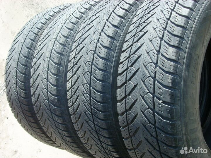 Goodyear UltraGrip+ SUV 225/65 R17 102H