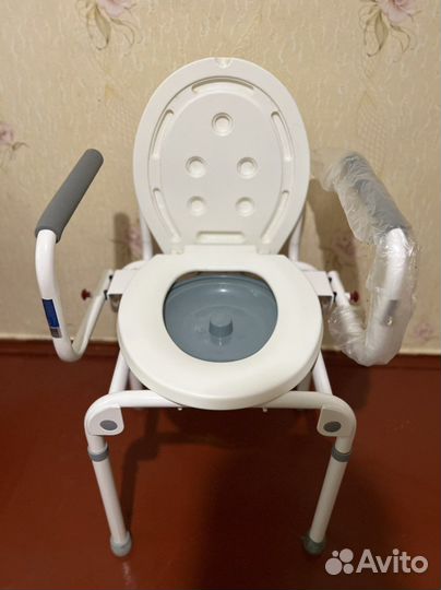 Санитарный стул