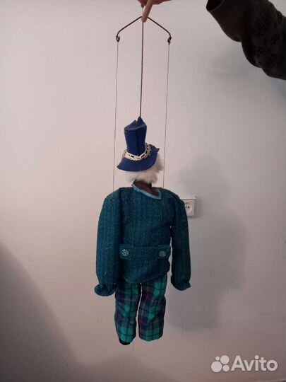 Клоун - марионетка