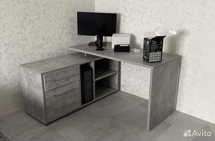 Угловой письменный стол Вита