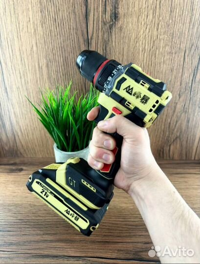 Шуруповерт бесщеточный оригинал