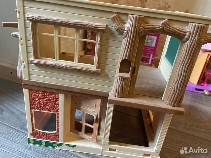 Домик кукольный