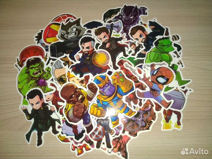 Наклейки Marvel/Dc