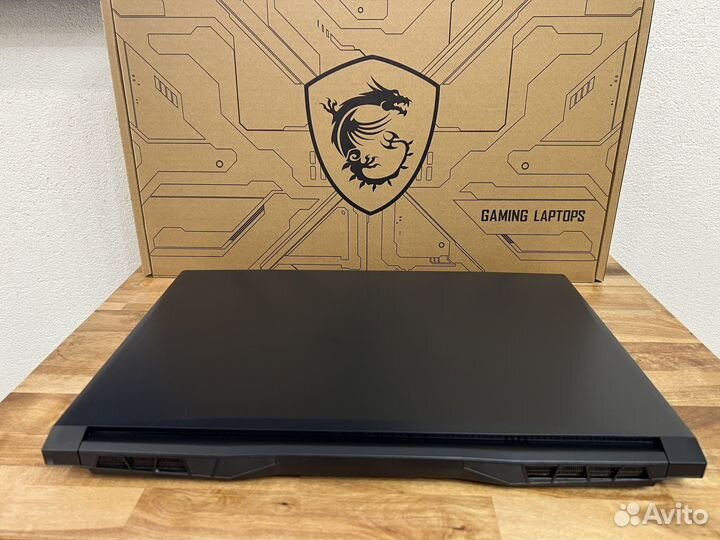 Новый гарантия 17.3 MSI 12 ядер 12Gb RTX2050 144Hz