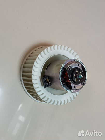 Мотор отопителя салона Nissan Almera 2000-2005