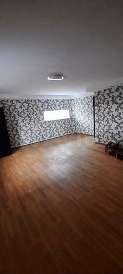 Дом 200 м² на участке 6 сот.