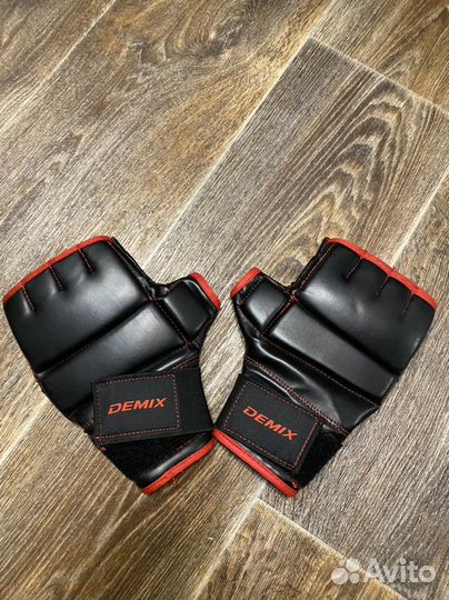 Боксерские перчатки mma demix