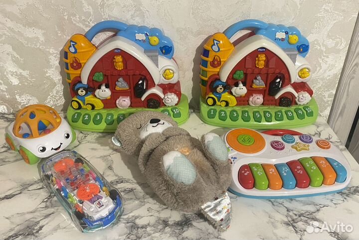 Развивающие игрушки: fisher price, chicco