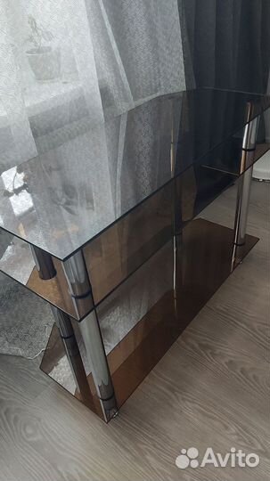 Тумба под тв из тонированного стекла