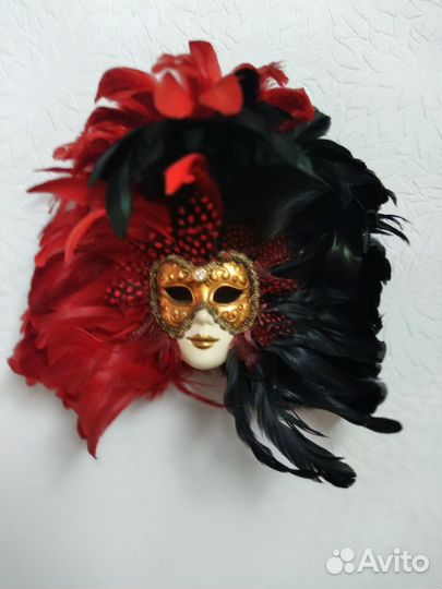 Маска сувенирная