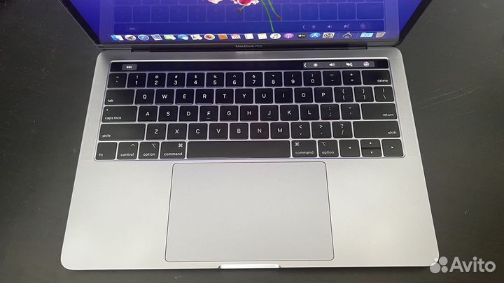 Macbook Pro 13 2018 i7/16/512 новый