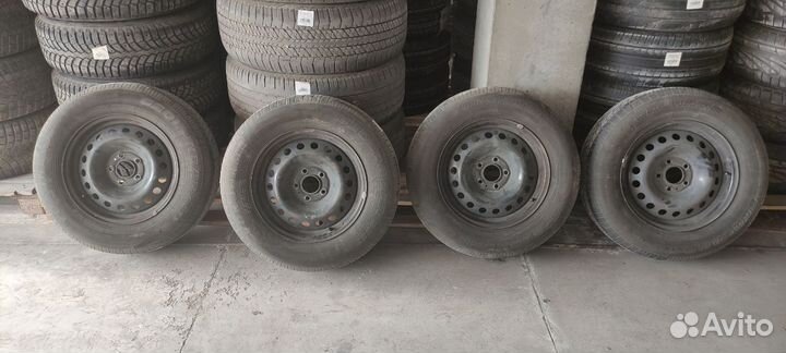 Комплект колес штамп215/70 R16 Yokohama