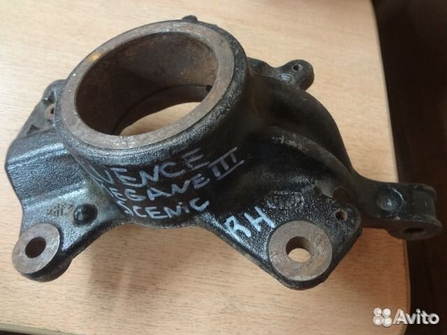 Renault Fluence.Renault Scenic.Кулак правый