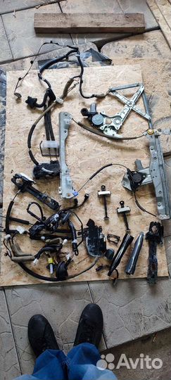 Стеклоподъемник на infiniti q50