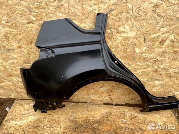 Toyota Rav 4 40 четверть задняя правая