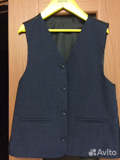 Школьный костюм