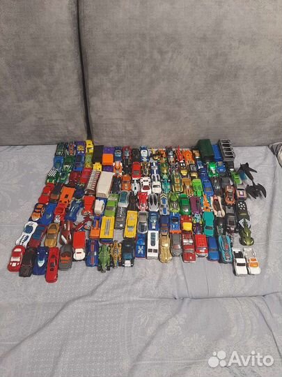 Hot wheels машинки и Matchbox машинки