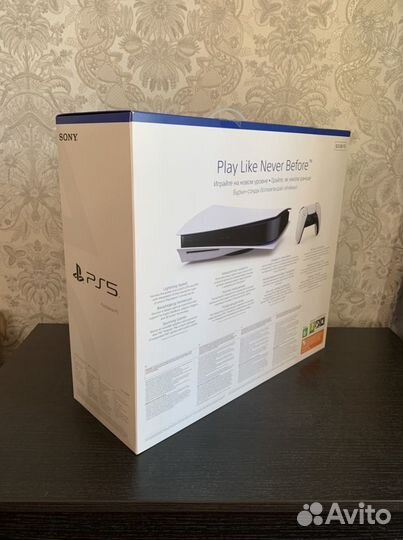 Sony Playstation 5 (Ростест) в упаковке с чеком