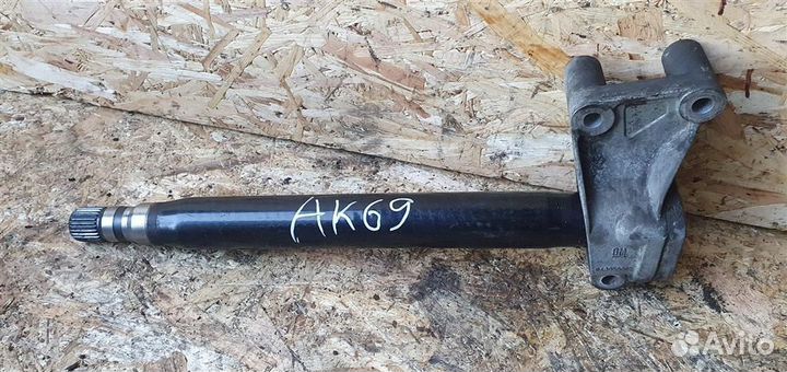 Полуось промежуточная (привод) Opel Insignia 2008