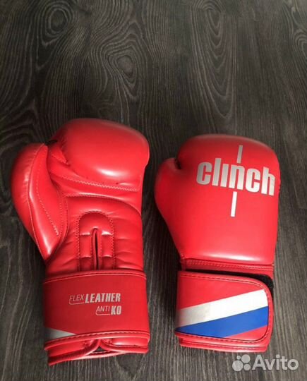 Боксерские перчатки 10 oz