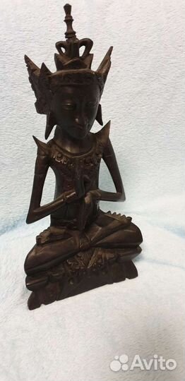 Богиня сарасватискульптура из о. бали