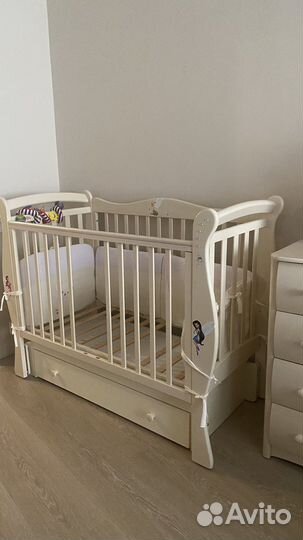 Детская кроватка с маятником Лель (с дефектами)