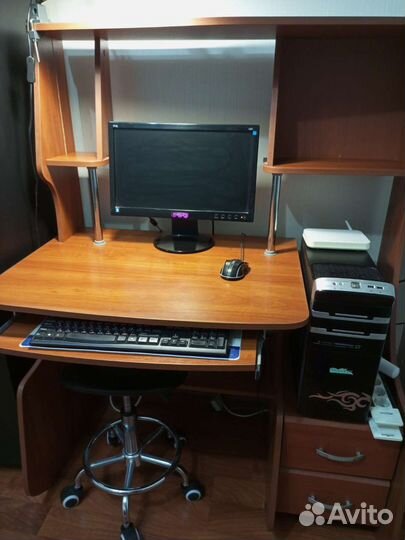 Компьютерный столик бу