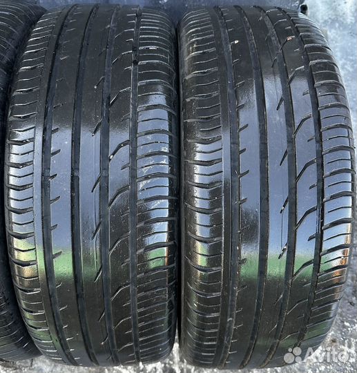 Continental ContiPremiumContact 2 215/55 R17 94V