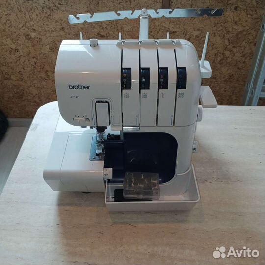Оверлок Brother 4234D