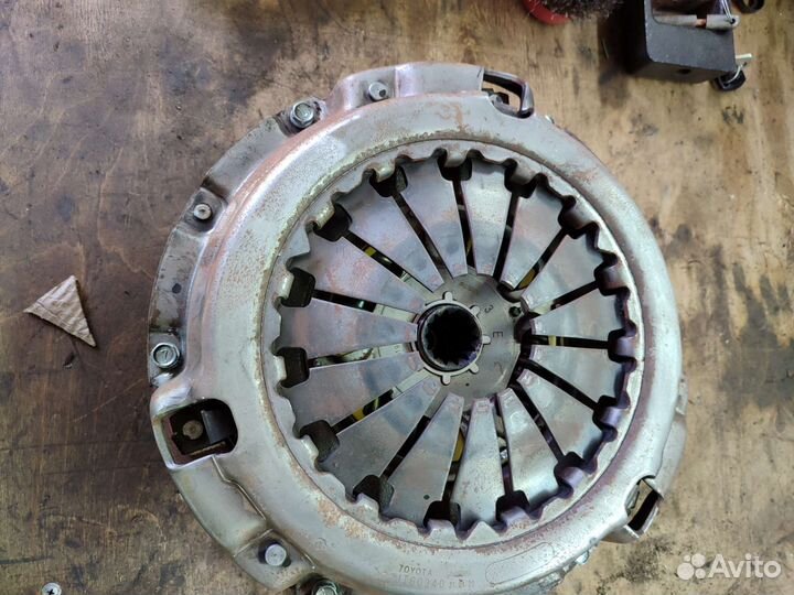 Маховик и комплект сцепления